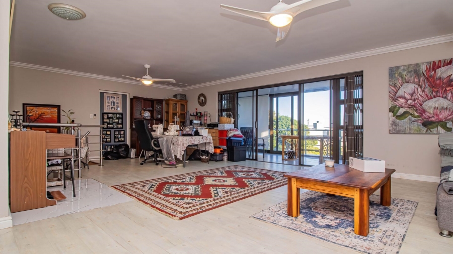 3 Bedroom Property for Sale in De Kelders Western Cape